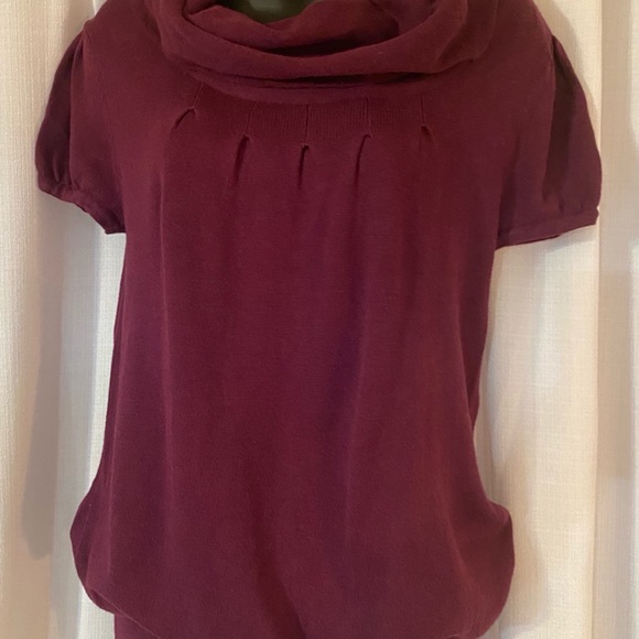 Sweater shirt . Short sleeves with a big neck - Picture 4 of 6